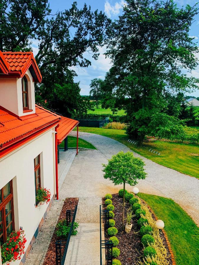 Bed and Breakfast Dwór Karwacz Przasnysz Exterior foto